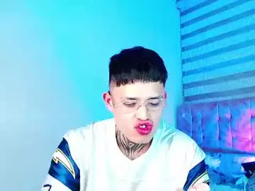 Chaturbate Live Porn of _justinmoon2