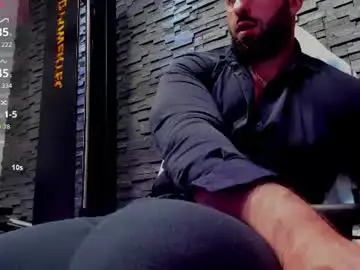 Chaturbate Live Sex Cam of yy_david_yy