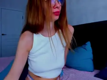 Chaturbate Live Sex Cam of lunastar_luna