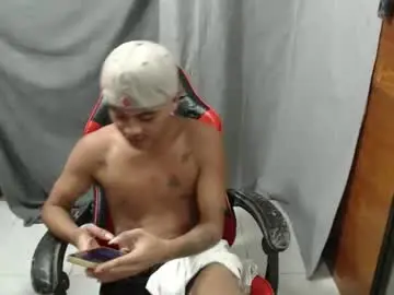 Chaturbate Best live sex cam show of itzme_jhonfred