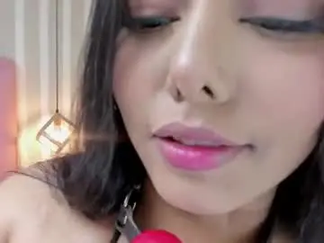 Chaturbate Free Live Porn of mia_jons20