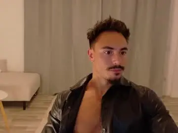 Chaturbate Sex Cam of master_lukass
