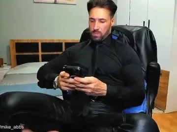 Chaturbate Adult Webcams of mikestrip