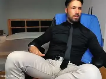 Chaturbate Best Webcam of mikestrip