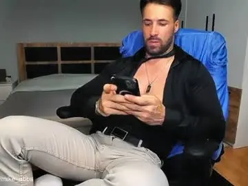 Chaturbate Watch Live Sex Cams of mikestrip