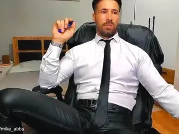 Chaturbate Sex Cam of mikestrip