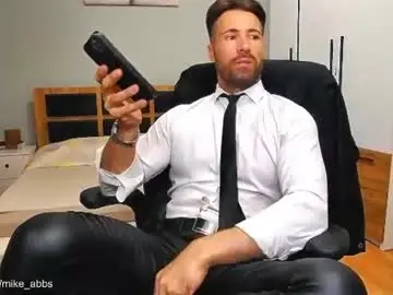 Chaturbate Adult Video Chat of mikestrip