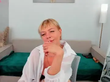 Chaturbate Live Sex Cam of ann_annise
