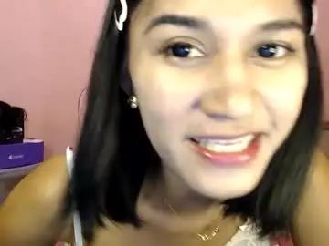 Chaturbate Live Sex Cam of sashafuckss