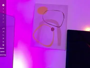 Chaturbate Live Sex Cam of playfuljust_18