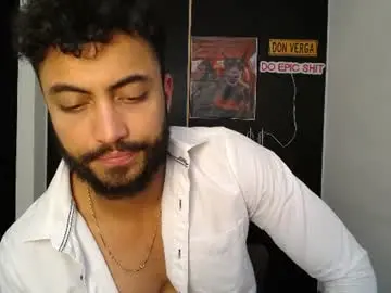 Chaturbate Free Porn Cam of claybrown_