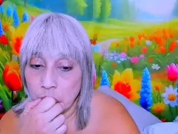 Chaturbate Live Sex Cam of indianroxy27
