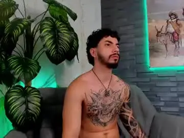 Chaturbate Free Porn Cam of levi_wolf