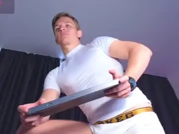Chaturbate Watch Live Sex Cams of night_wwwolf