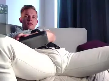 Chaturbate Live Porn of night_wwwolf