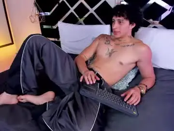 Chaturbate Live Sex Cam of jaytaylorr