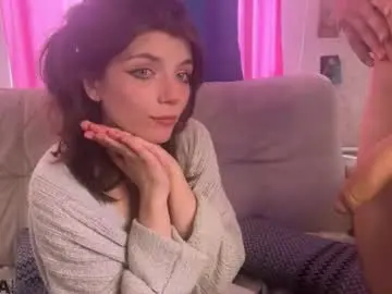 Chaturbate Live Sex Cam of pocket_lovers