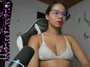 Chaturbate Live Sex Cam of alisson_hoffman05