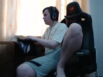 Chaturbate Sex Cam of iliaskrisloveee