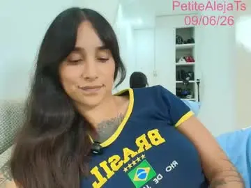 Chaturbate Nude Webcam of petitealejats