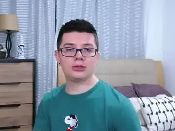 Chaturbate Sex Cam of kevinhunts