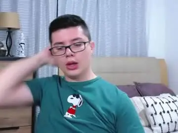 Chaturbate Sex Cam of kevinhunts