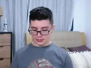 Chaturbate Live Porn of kevinhunts