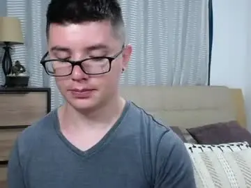 Chaturbate Free Porn Cam of kevinhunts