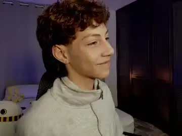 Chaturbate Live Sex Cam of philipe_moonlight_
