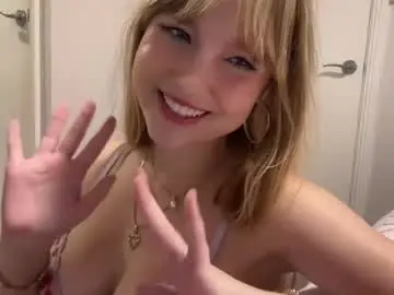 Chaturbate Sex Chat of kittengirlxo