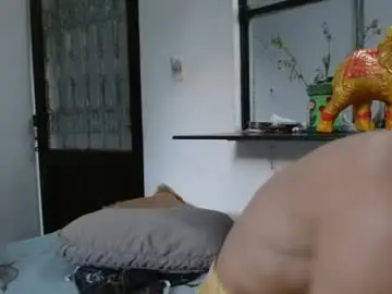 Chaturbate Live Sex Cam of johan_kitten