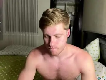 Chaturbate Live Sex Cam of hornyblondieboyy