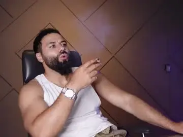 Chaturbate Adult Video Chat of glennmasters