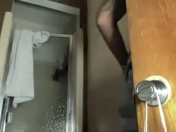 Chaturbate Sex Cam of masterleakypipe