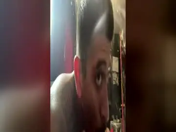 Chaturbate Live Sex of addictedtobustnloads1