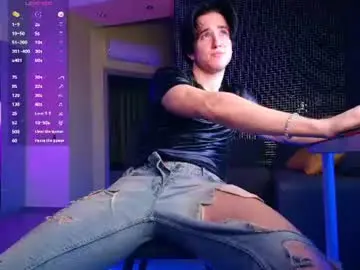 Chaturbate Live Sex Cam of christianlevine_