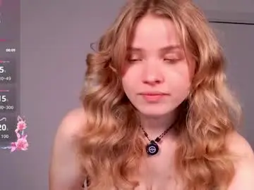 Chaturbate Watch Live Sex Cams of chloewells
