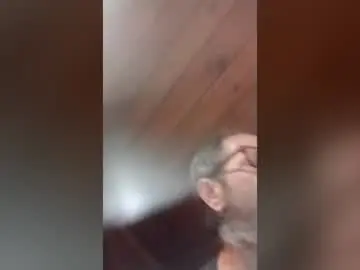 Chaturbate Live Sex Cam of dinnyk