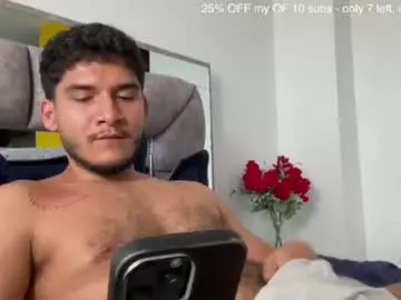 Chaturbate Live Sex Cam of _reiner