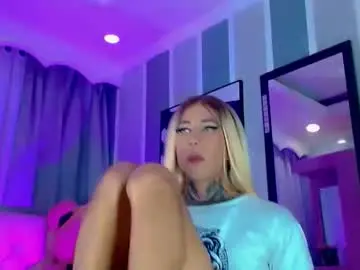 Chaturbate Nude Webcam of oliviahot01