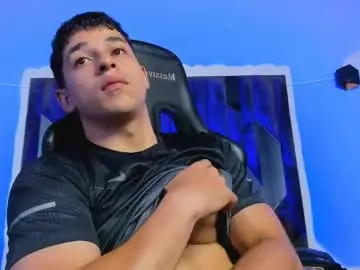 Chaturbate Adult Webcam of adamkeith_1