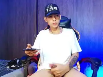 Chaturbate Sex Cam of alexis_urbano