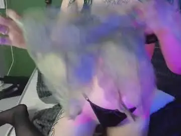 Chaturbate Free Porn Cam of emily__hamilton