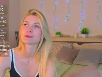 Chaturbate Live Sex Cam of cherry_pr1ce