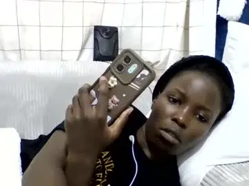 Chaturbate Nude Webcam of pretty_petite_ebony