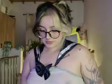 Chaturbate Free Live Porn of hazelbrownn23