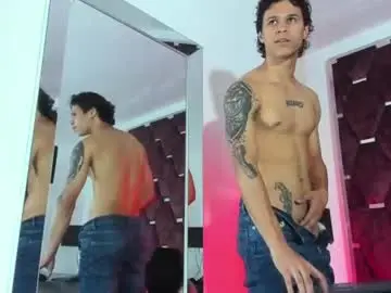 Chaturbate Nude Webcam of tonybenedetti