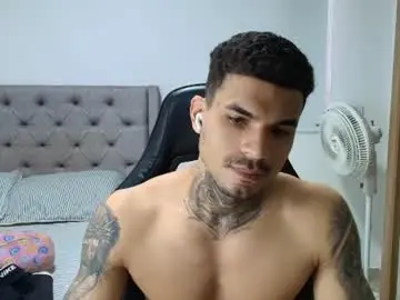 Chaturbate Live Sex Cam of juan_gomez_1