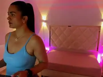 Chaturbate Watch Live Sex Cams of rosalind_tay