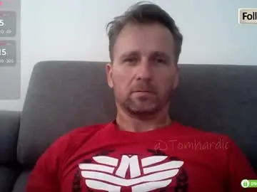 Chaturbate Adult Video Chat of tomhardic